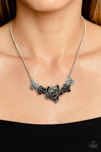 Paparazzi Accessories: Botanical Breeze - Silver Necklace