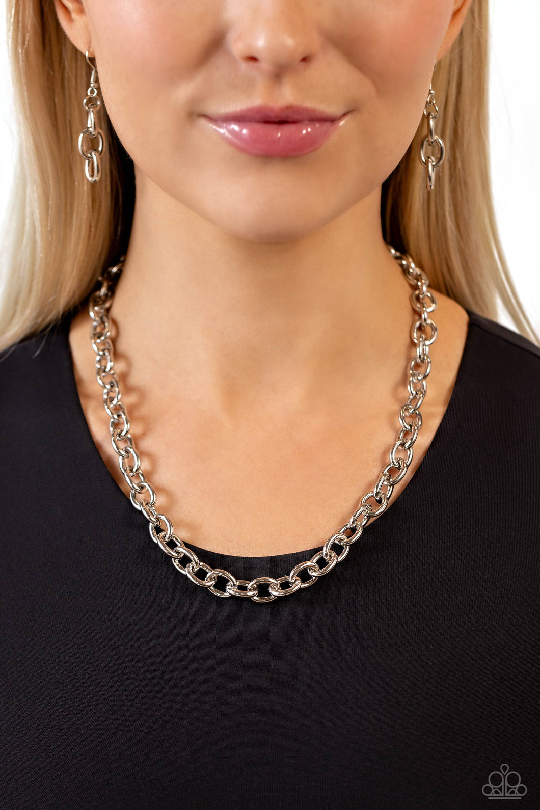 Paparazzi Accessories: Things Have CHAIN-ged - Silver Oversized Necklace
