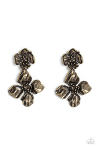 Paparazzi Accessories: Gilded Grace - Brass Earrings