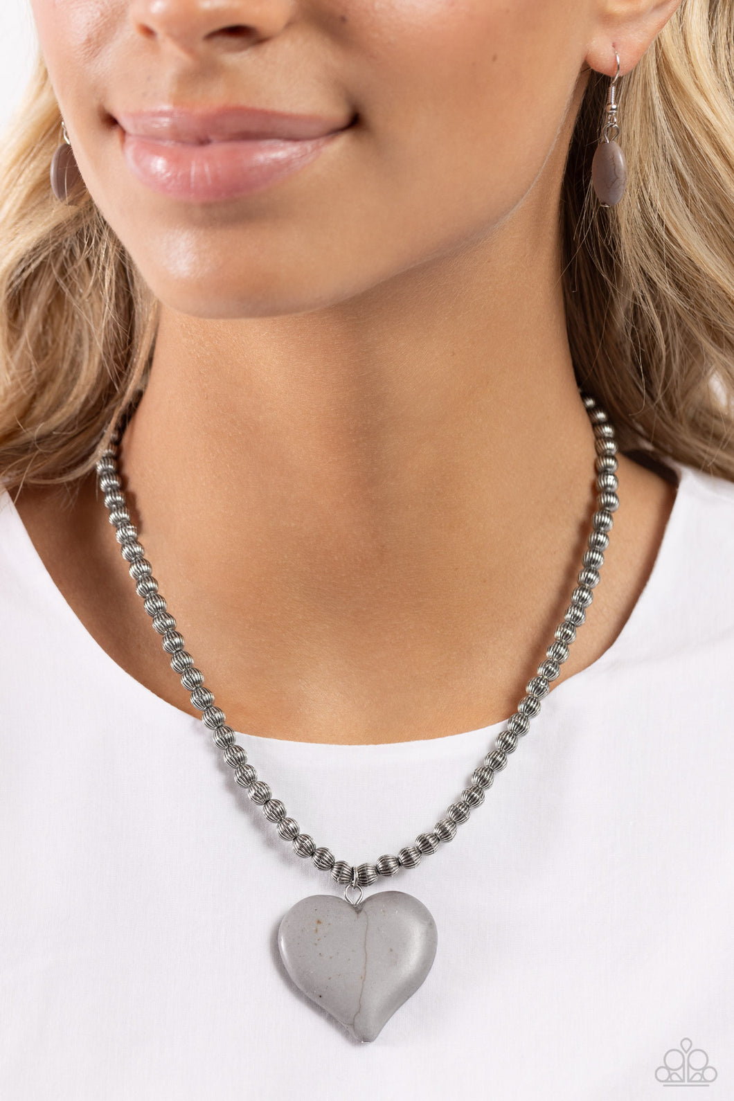 Paparazzi Accessories: Picturesque Pairing - Silver Heart Necklace