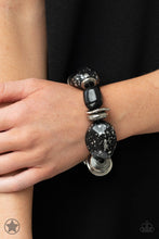 Load image into Gallery viewer, Paparazzi BLOCKBUSTERS: Glaze of Glory - Black Bracelet - Jewels N Thingz Boutique