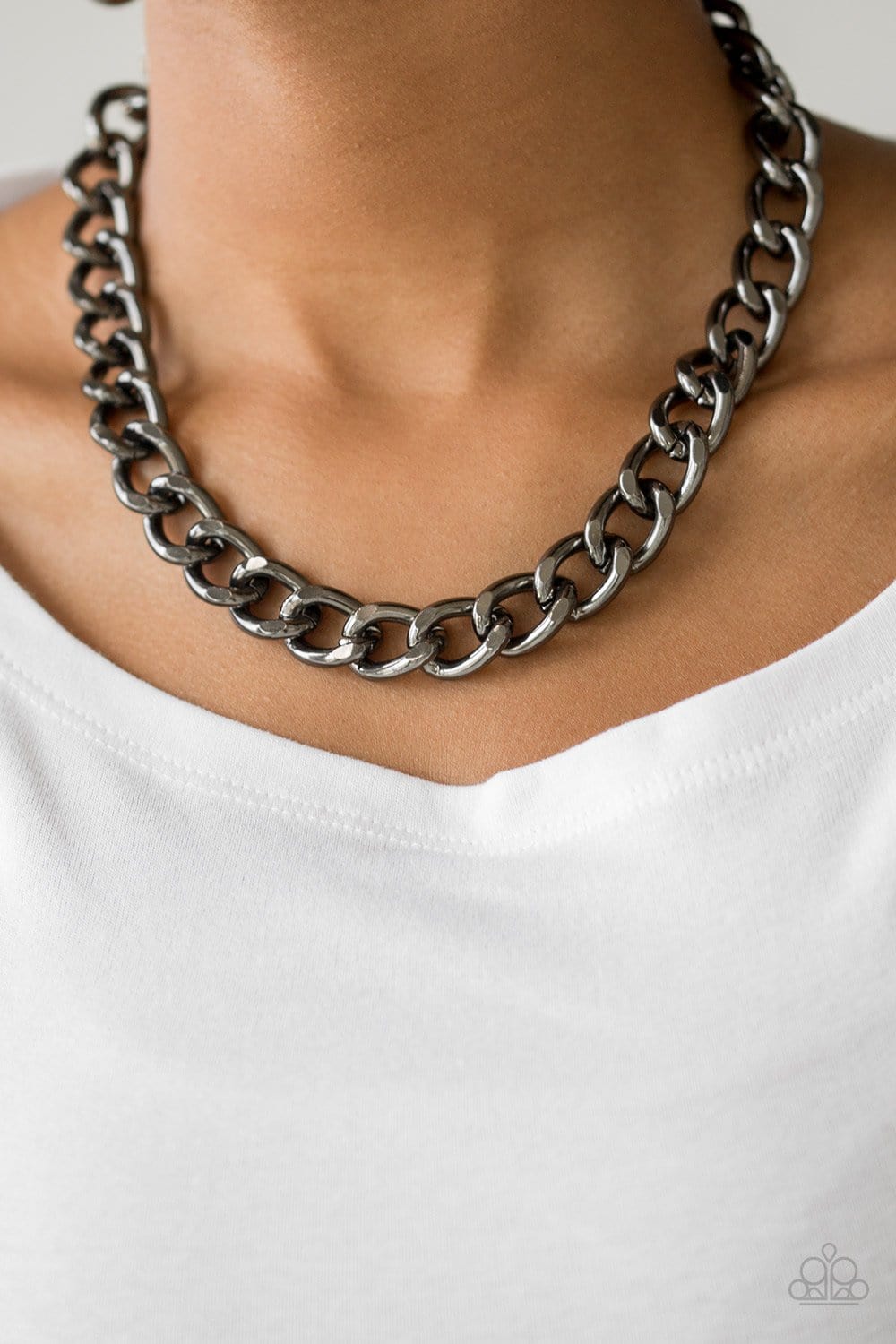 Paparazzi: Heavyweight Champion - Black Necklace - Jewels N’ Thingz Boutique