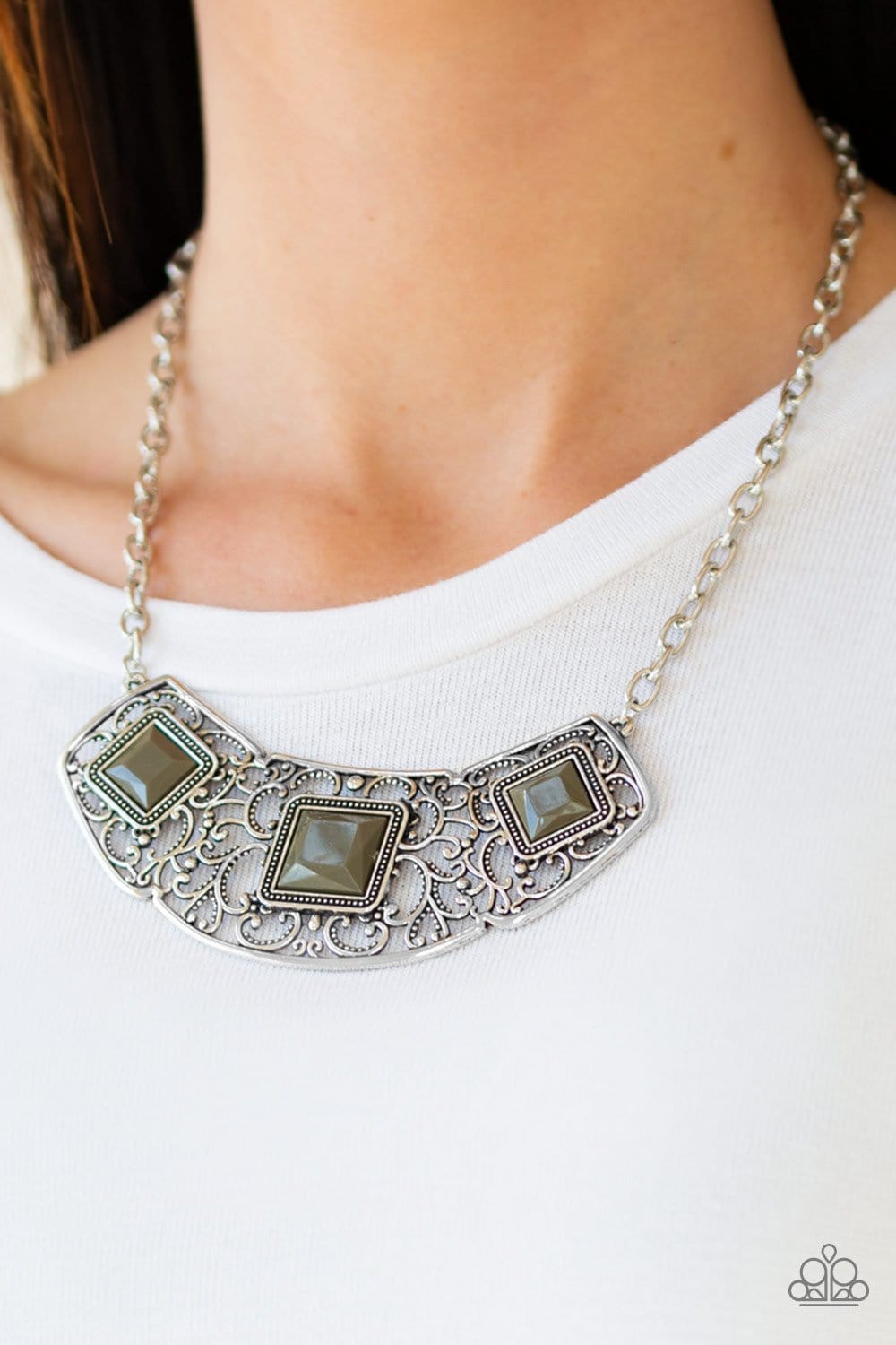Feeling Inde-PENDANT- Green: Paparazzi Accessories - Jewels N’ Thingz Boutique