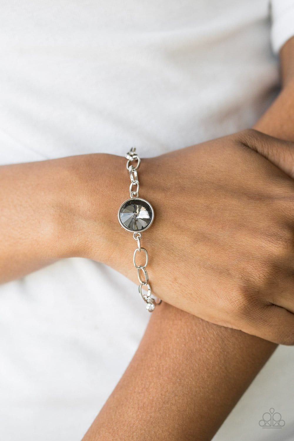 Paparazzi: All Aglitter - Silver Bracelet - Jewels N’ Thingz Boutique