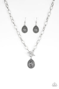 Paparazzi: Sheen Queen - Silver Necklace - Jewels N’ Thingz Boutique