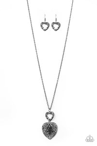 Paparazzi: Garden Lovers - Silver Heart Necklace - Jewels N’ Thingz Boutique