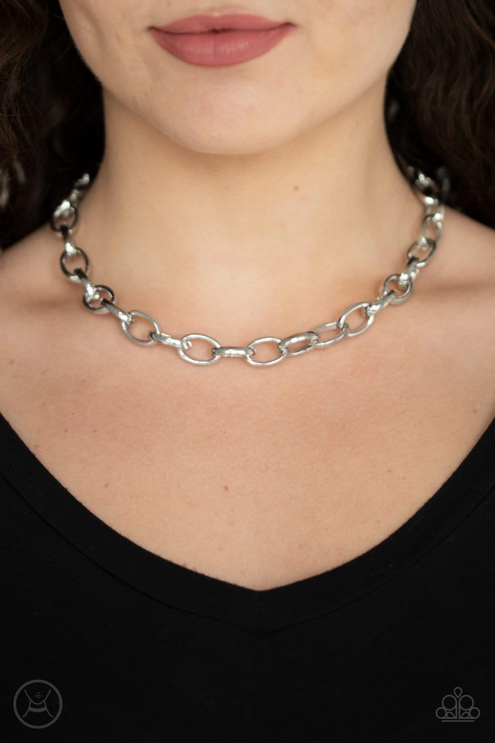 Thingz Paparazzi Urban Accessories: N\' Necklace Boutique Choker Uplink - Silver Jewels –
