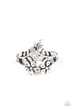 Load image into Gallery viewer, Paparazzi: Secret Eden - Silver Flowery Ring - Jewels N’ Thingz Boutique