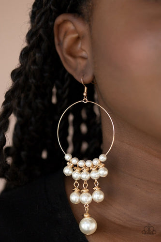 Paparazzi: Working The Room - Gold Earrings - Jewels N’ Thingz Boutique