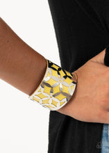 Load image into Gallery viewer, Paparazzi: Garden Fiesta - Yellow Bracelet - Jewels N’ Thingz Boutique