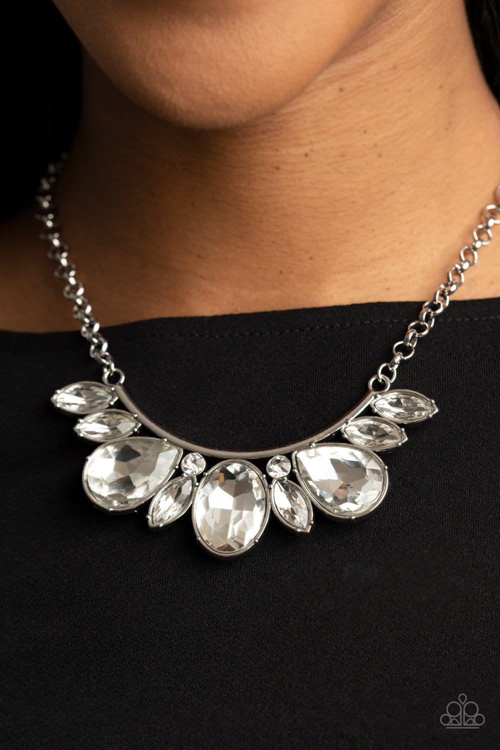 Paparazzi Modern Day Demure - White Necklace – A Finishing Touch Jewelry