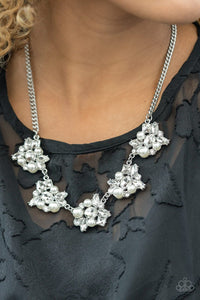 Paparazzi Accessories: HEIRESS of Them All - White Pearl/Rhinestone Ne –  Jewels N' Thingz Boutique