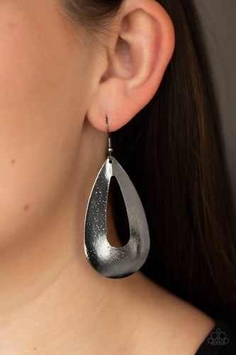 Paparazzi Accessories: Hand It OVAL! - Black Hammered Earrings - Jewels N Thingz Boutique