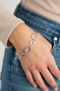Paparazzi Accessories: So Mod Necklace & All That Mod Bracelet - Silver SET - Jewels N Thingz Boutique