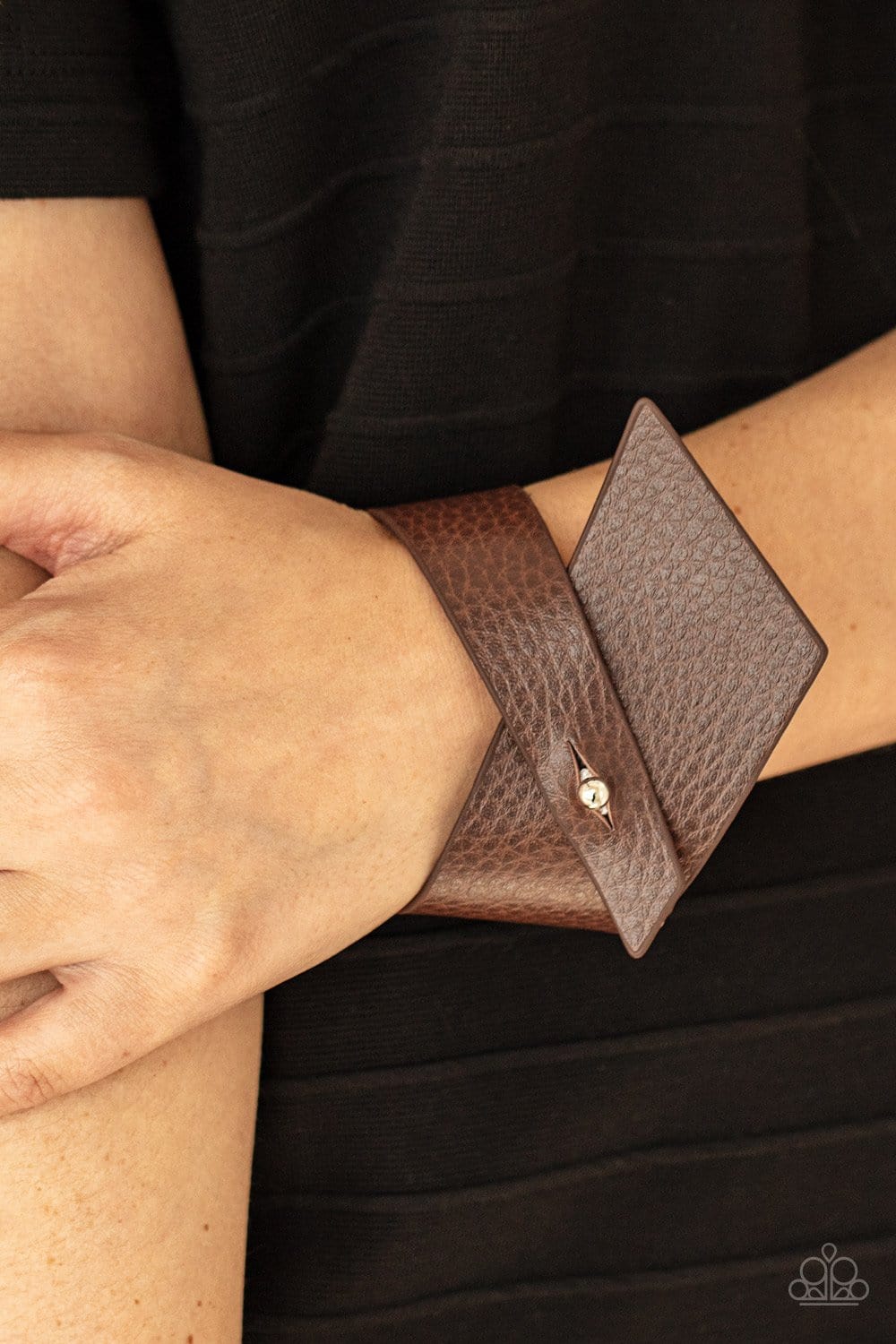 Paparazzi Accessories: PIECE Offering - Brown Leather Bracelet - Jewels N Thingz Boutique