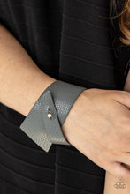 Load image into Gallery viewer, Paparazzi Accessories: PIECE Offering - Silver/Grey Leather Bracelet - Jewels N Thingz Boutique