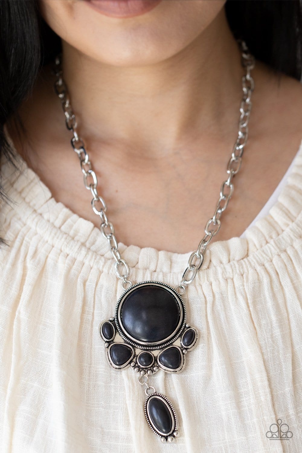 Paparazzi Accessories: Geographically Gorgeous Necklace & Eco-Friendly Fashionista Bracelet - Black SET - Jewels N Thingz Boutique