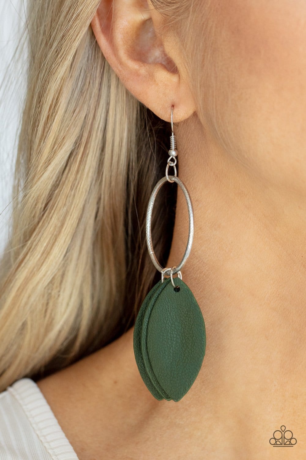 Green fringe deals earrings paparazzi