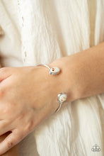 Load image into Gallery viewer, Paparazzi Accessories: Dont BEAD Jealous - White Iridescent Bracelet - Jewels N Thingz Boutique