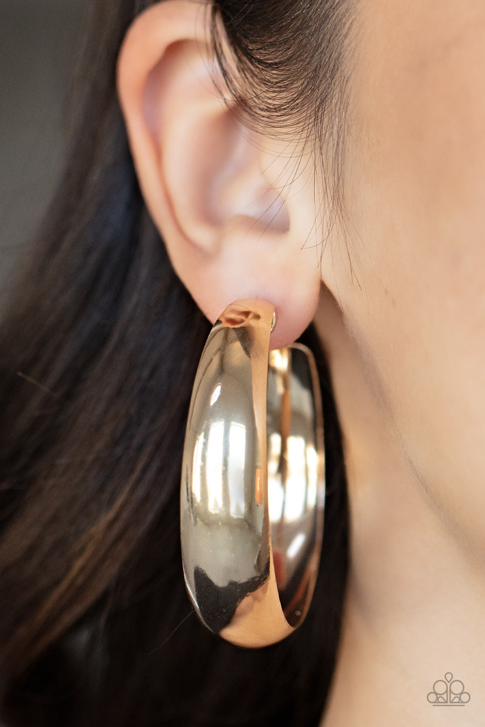 Paparazzi Accessories: Flat Out Flawless - Gold Hoop Earrings