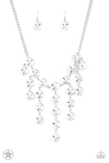 Paparazzi short deals silver necklaces