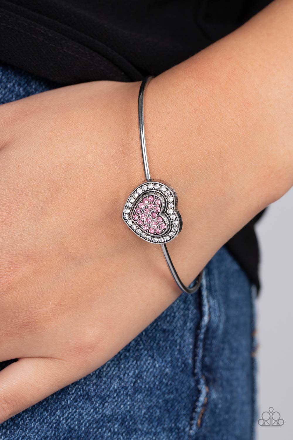 Paparazzi Accessories: Stunning Soulmates - Pink Heart Bracelet