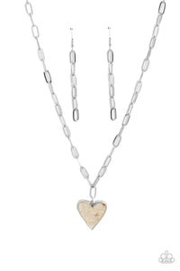 Paparazzi Accessories: Kiss and SHELL - White Heart Necklace